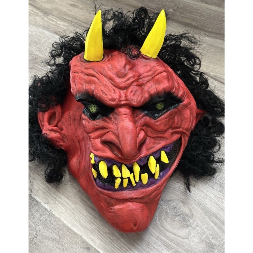 Devil Satan Rubber Mask Horns Teeth Halloween Horror 2003 Paper Magic Grp VTG